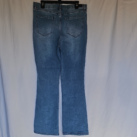 Nichole Miller, Classic Blue Boot Cut Jeans - Picture 3 of 13